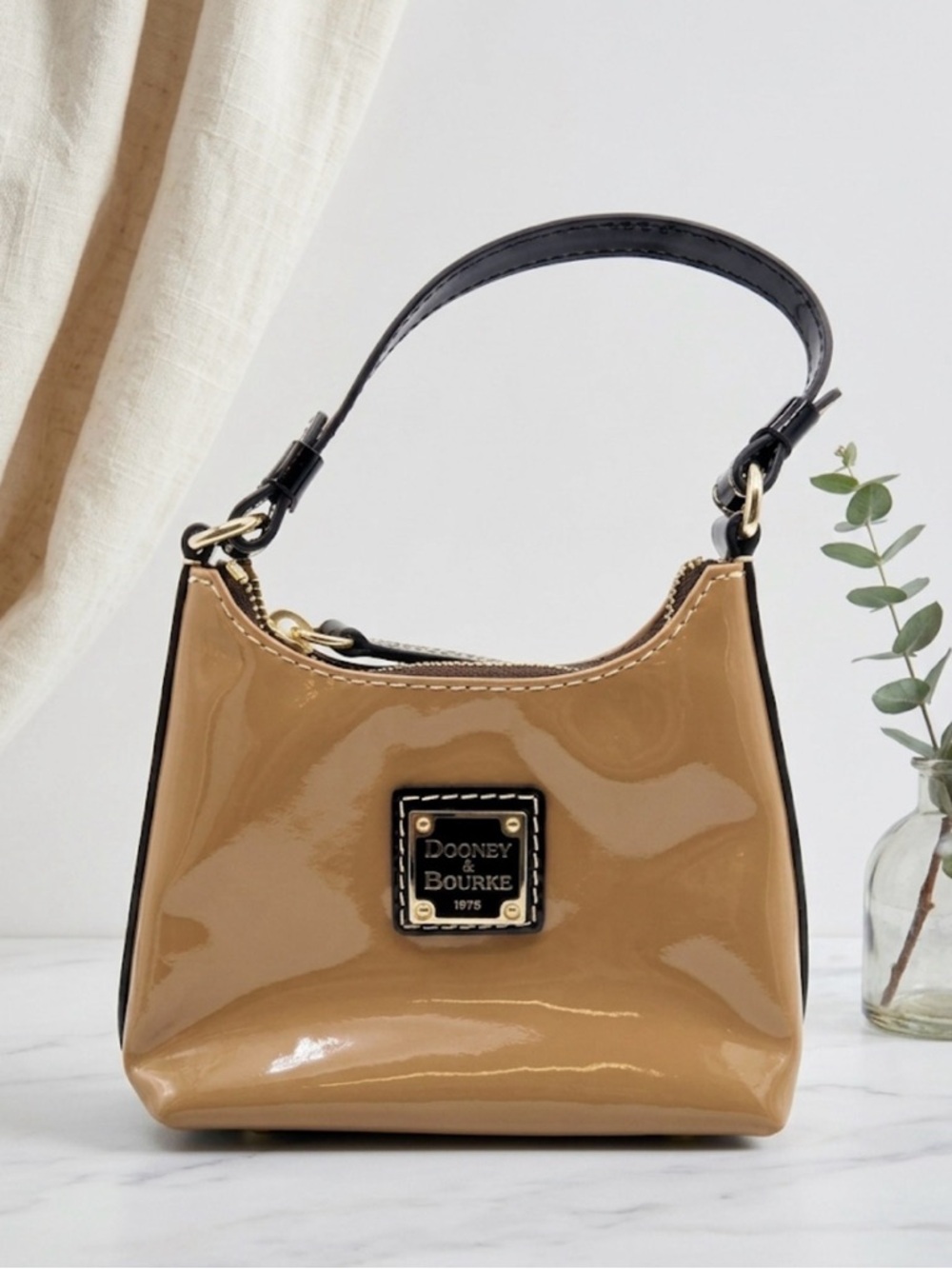 Dooney & Bourke Tan Patent Leather Mini Baguette Shoulder Bag Black Trim Y2K